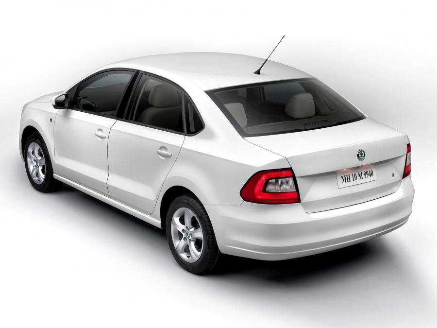  Skoda Rapid 2011 года  (фото 3 из 6)